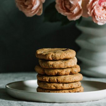 Three Delicious Desserts You Can Bake in Less Than 10 Minutes