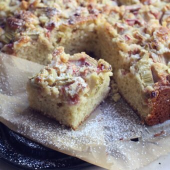 Our Favourite Spiced Rhubarb Cake Recipe