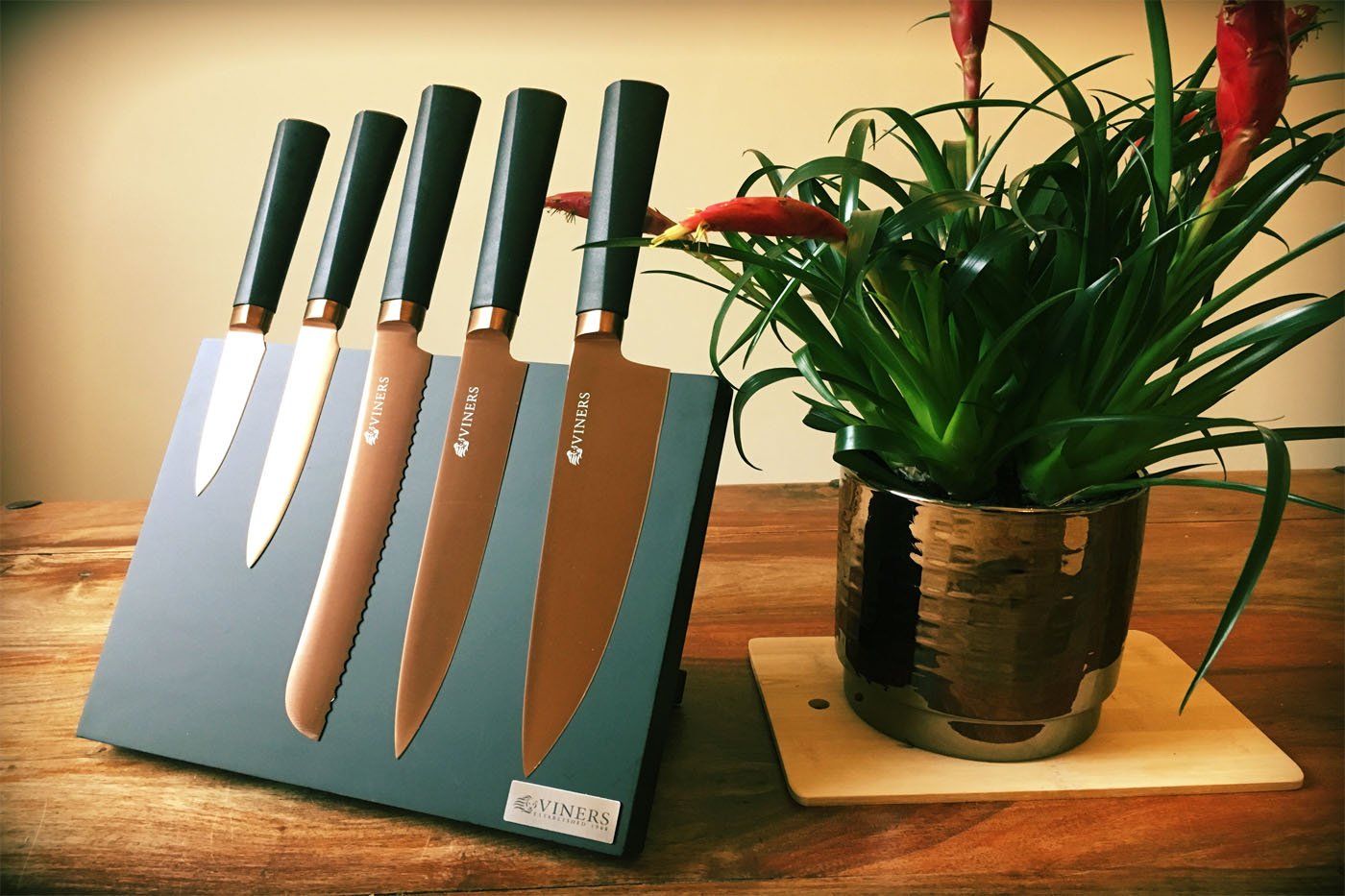 Giveaway Viners Titan Copper Knife Set with Block Vivre Le Rêve