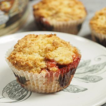 Peach Oaty Muffins with Crumbly Topping