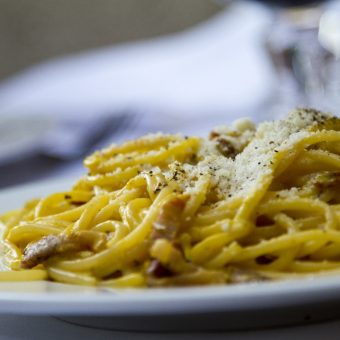 Super Easy Lemon and Crab Fettuccine