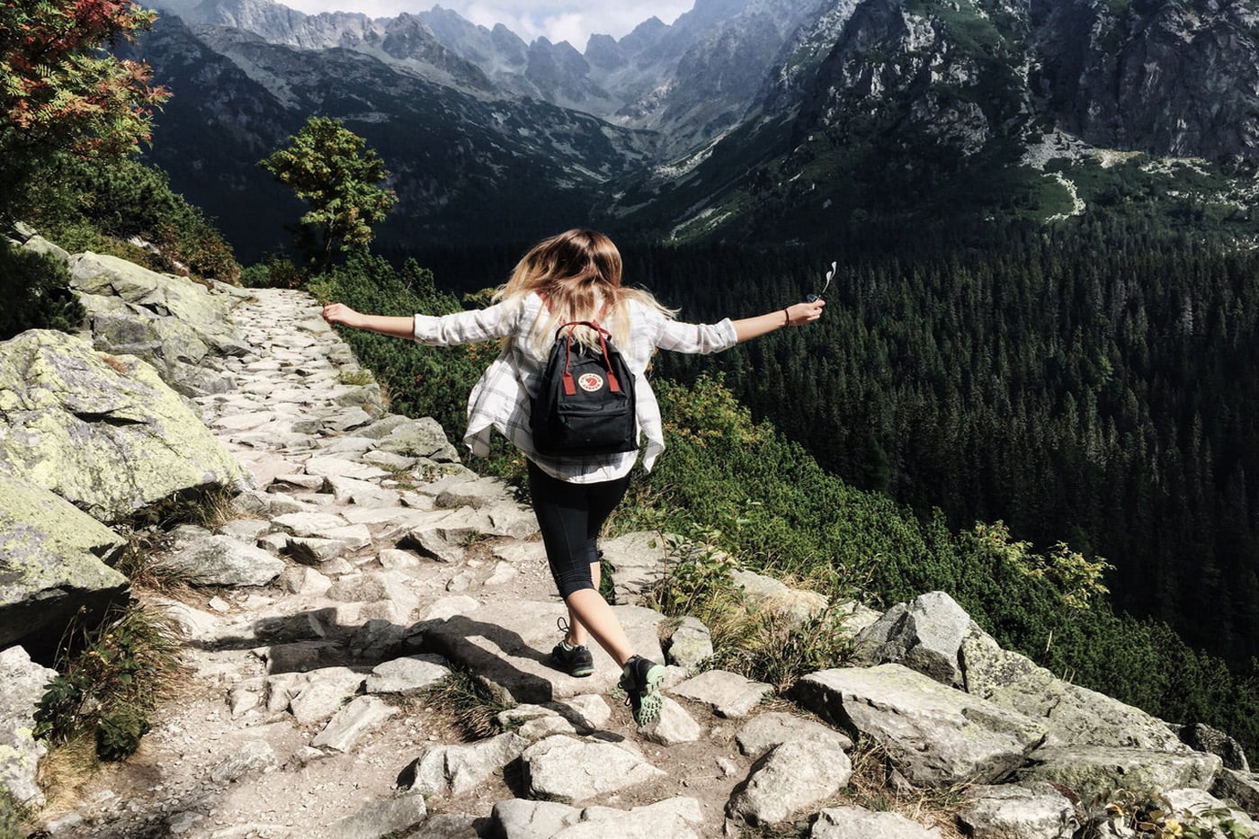 Best-Paying Jobs For People Who Love To Travel