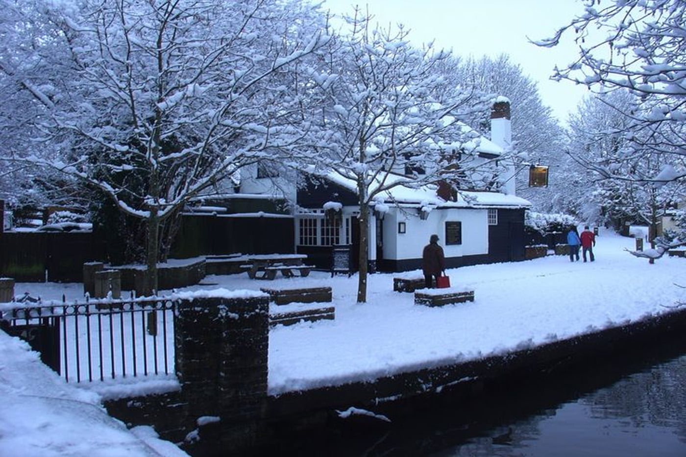 Oldest Pub Promises a Magical Christmas