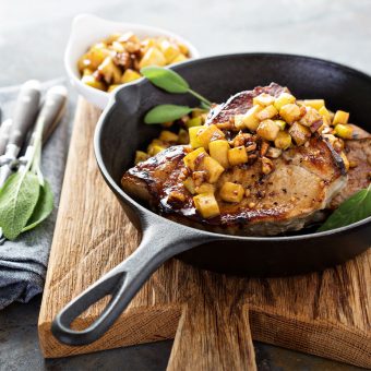 Pork Chops with Cinnamon & Apple