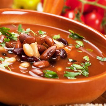 500 Calories or Less: Tomato, Bacon & Bean Soup