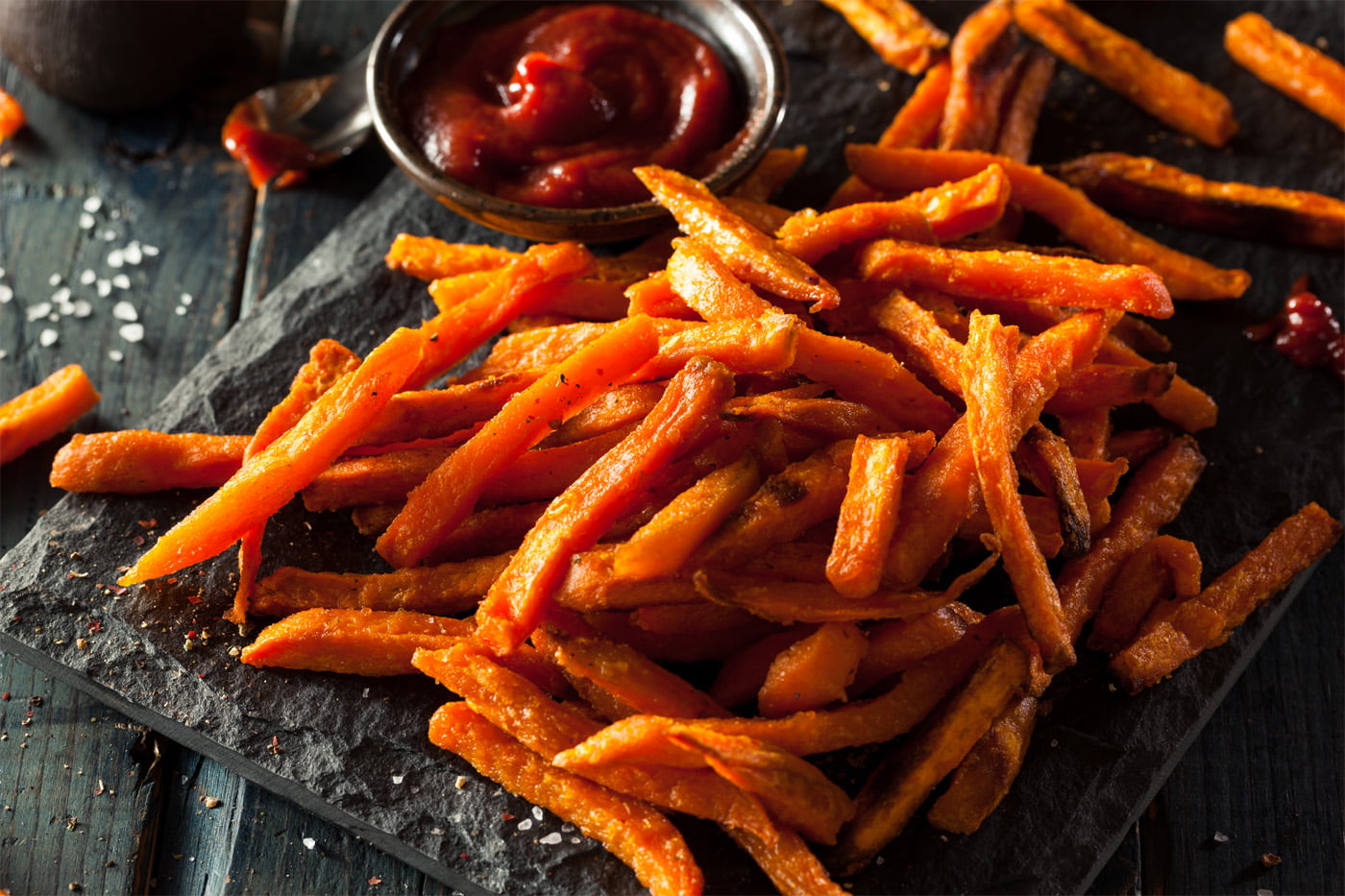 Perfectly Garlicky Sweet Potato Fries