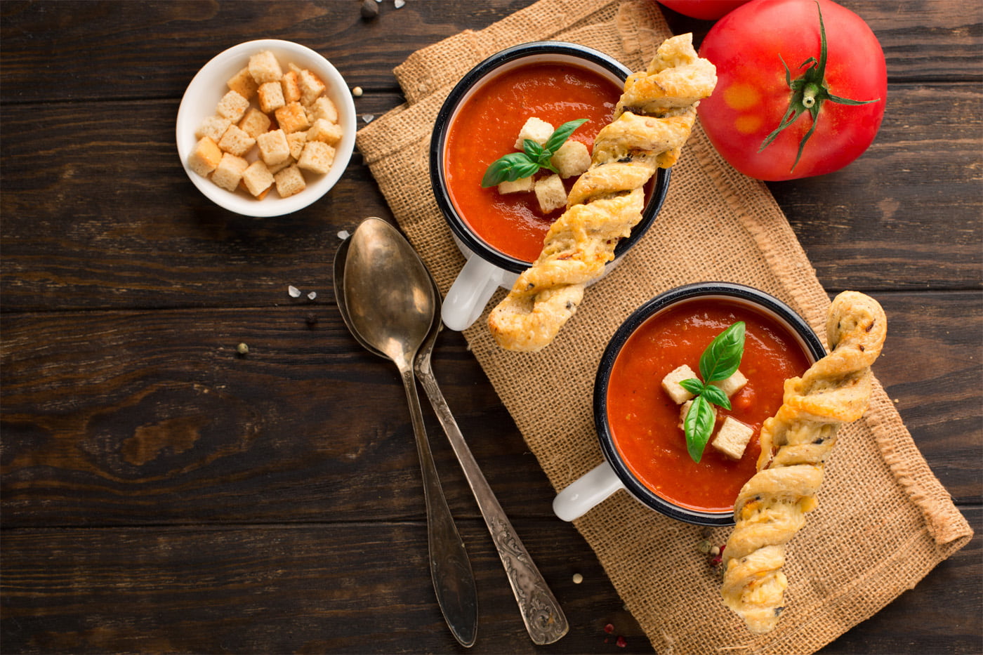 Classic Homemade Tomato & Chilli Soup