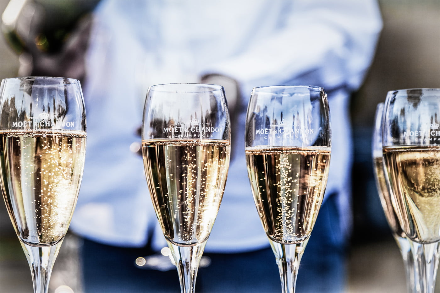 Turns Out We've Been Pouring Champagne Wrong This Whole Time... Vivre