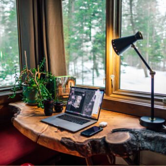 How To Furnish and Decorate Your Home Office