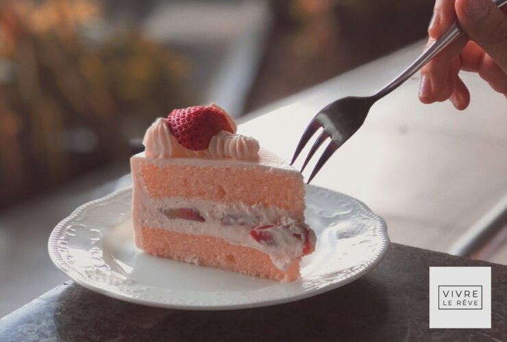 Super Easy Pink Lemonade Cake