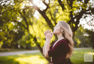 10 Short Night Prayers When Your Mind Won’t Switch Off