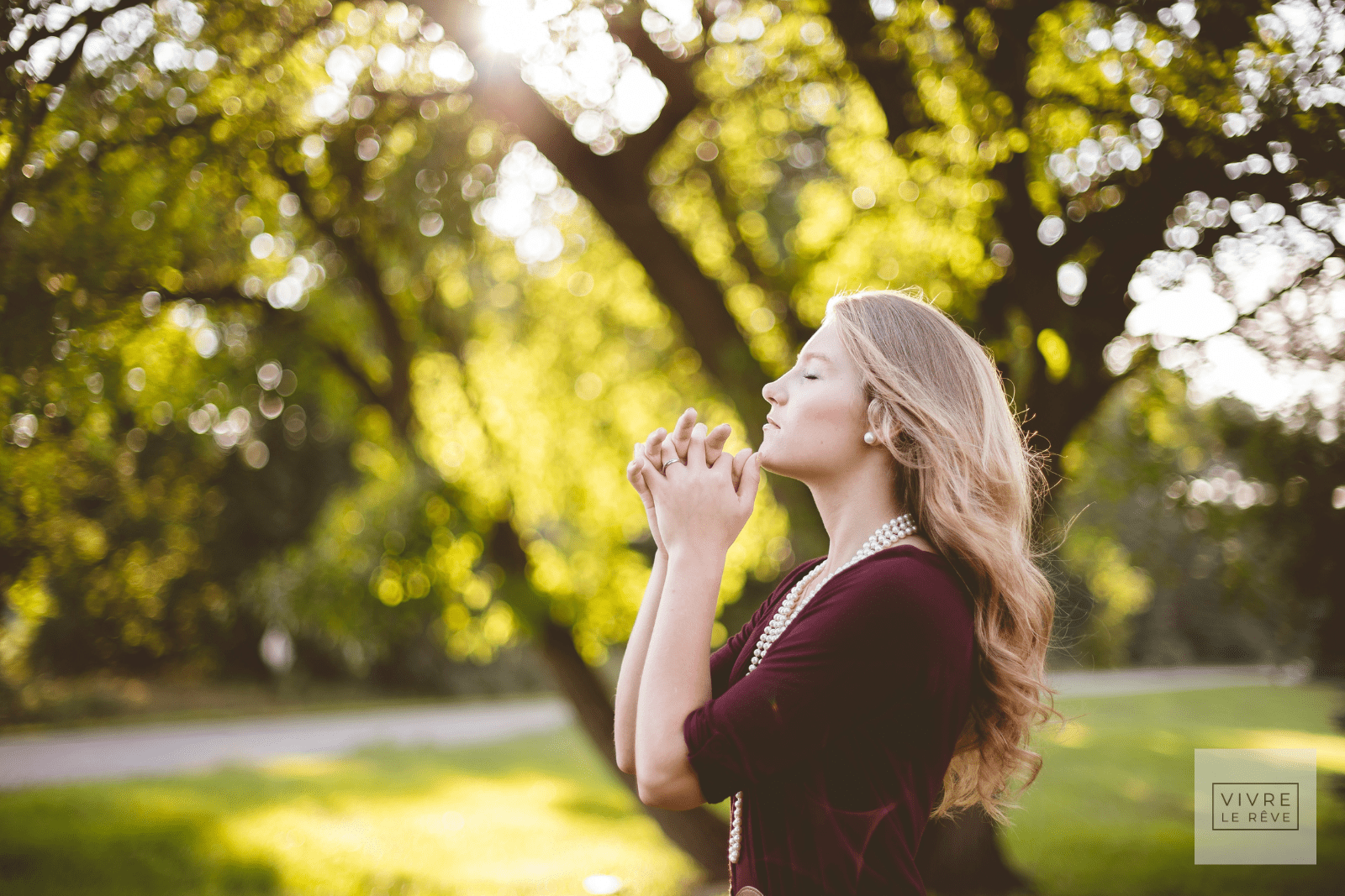 10 Short Night Prayers When Your Mind Won’t Switch Off